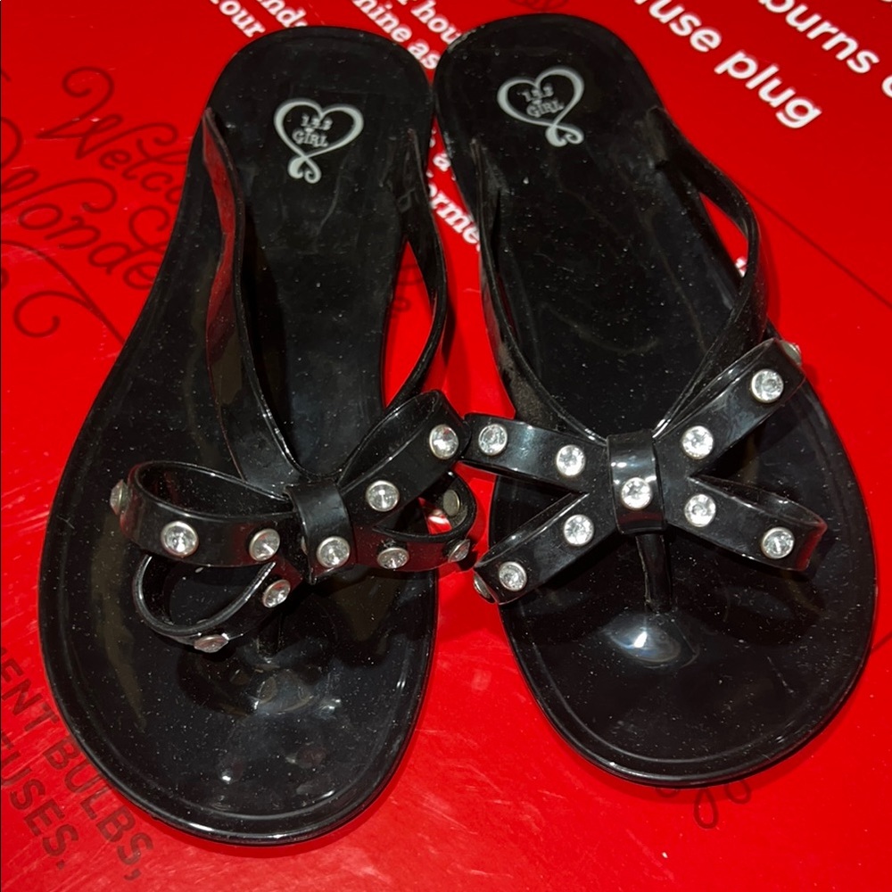 143 Girl Black Sandals with Polka Dot Bow